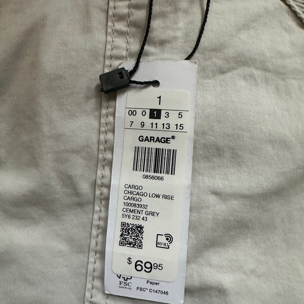 Garage Chicago Low Rise Cargo Pants - Picture 2 of 2